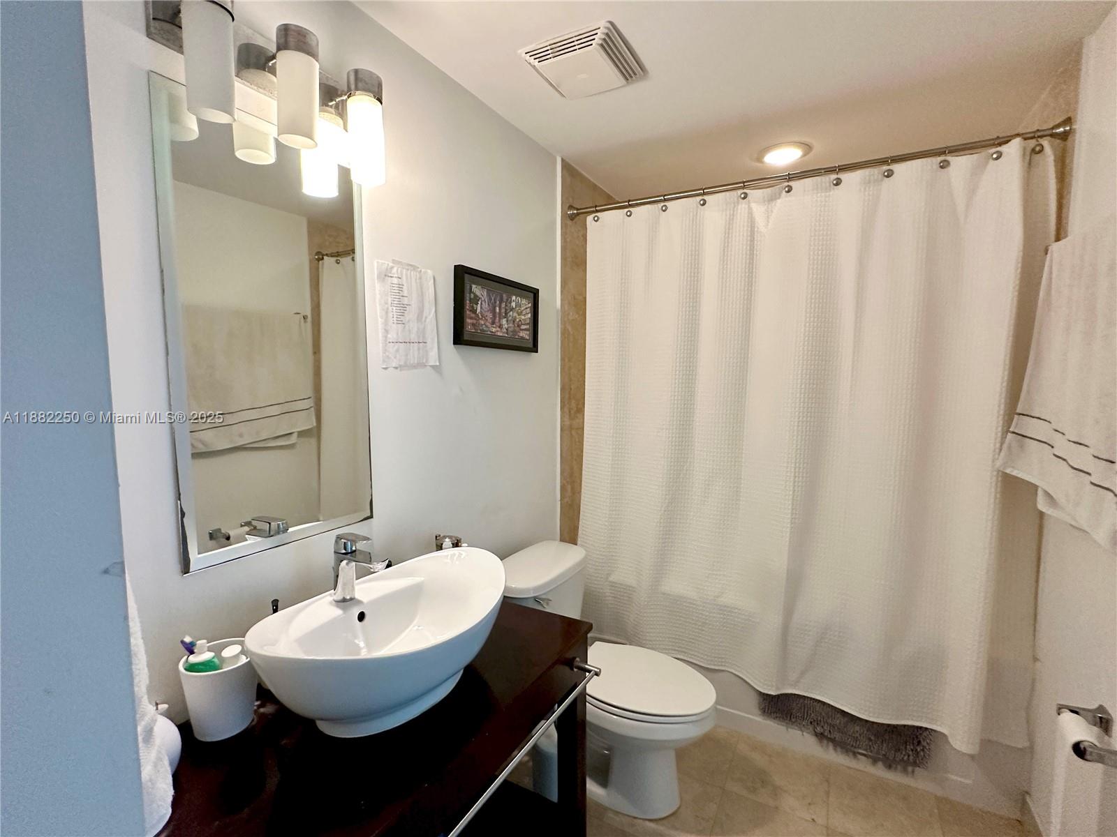 WIND CONDO - Residential