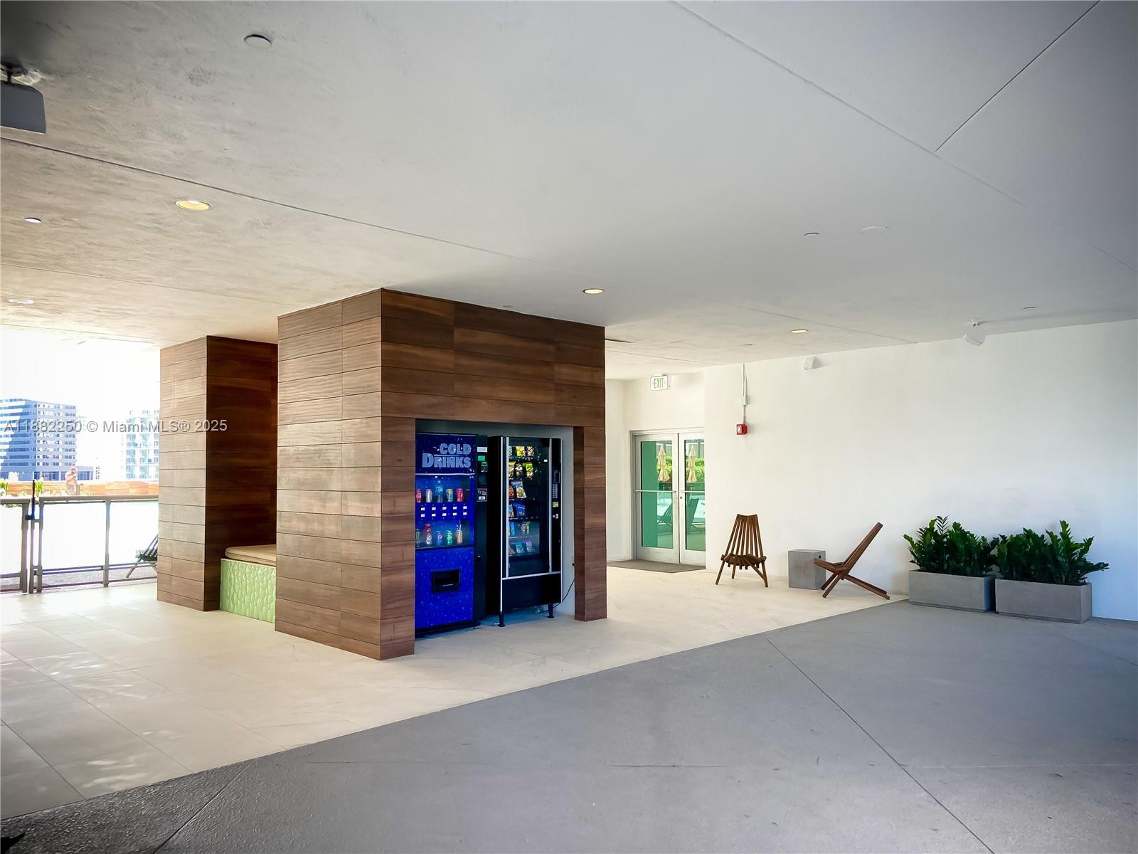 WIND CONDO - Residential