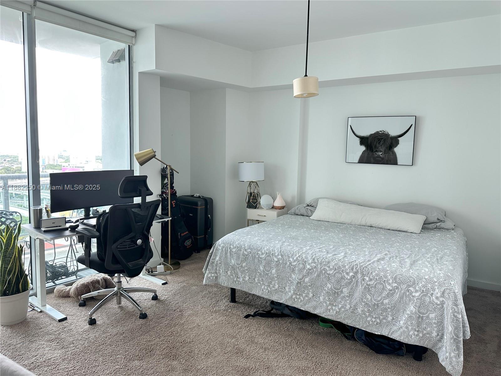 WIND CONDO - Residential