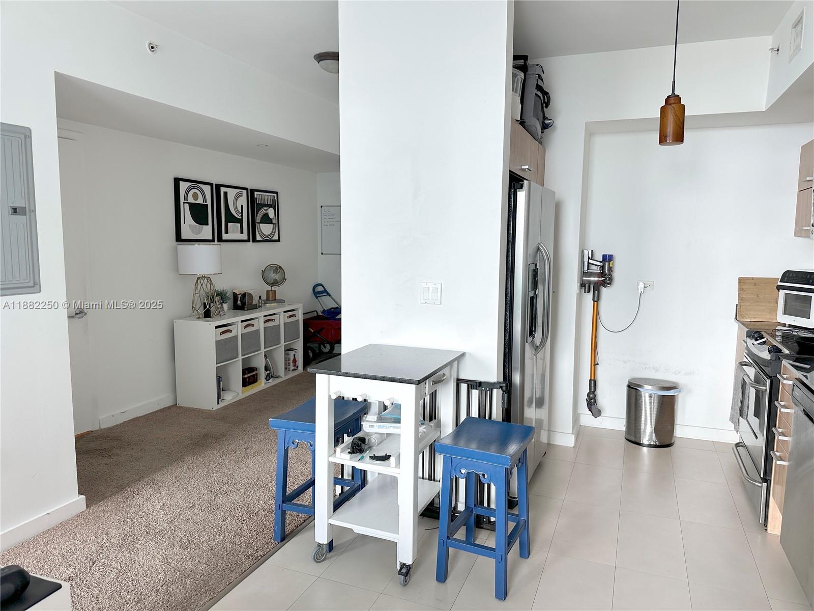 WIND CONDO - Residential