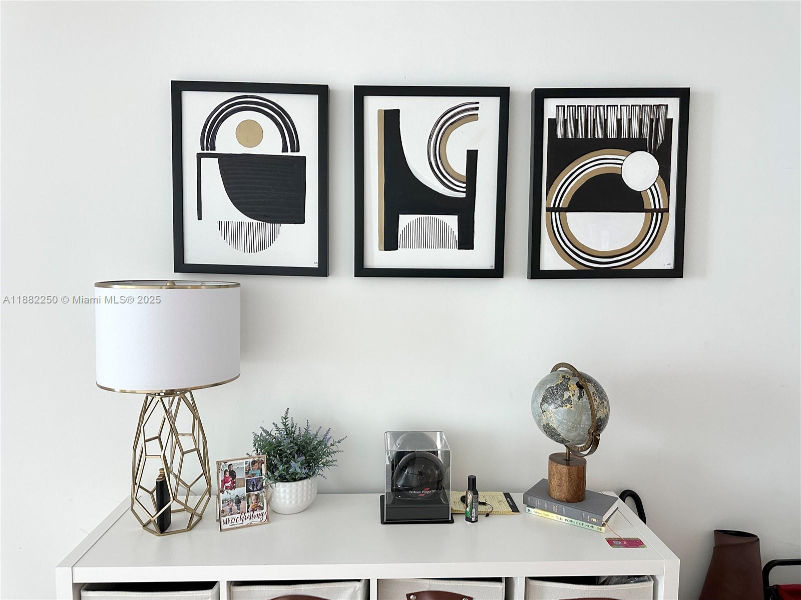 WIND CONDO - Residential