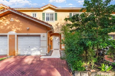 6604 Catalina Ln Tamarac FL 33321