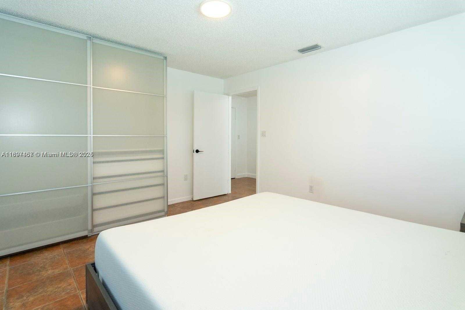 CORAL VILLAS REV - Residential