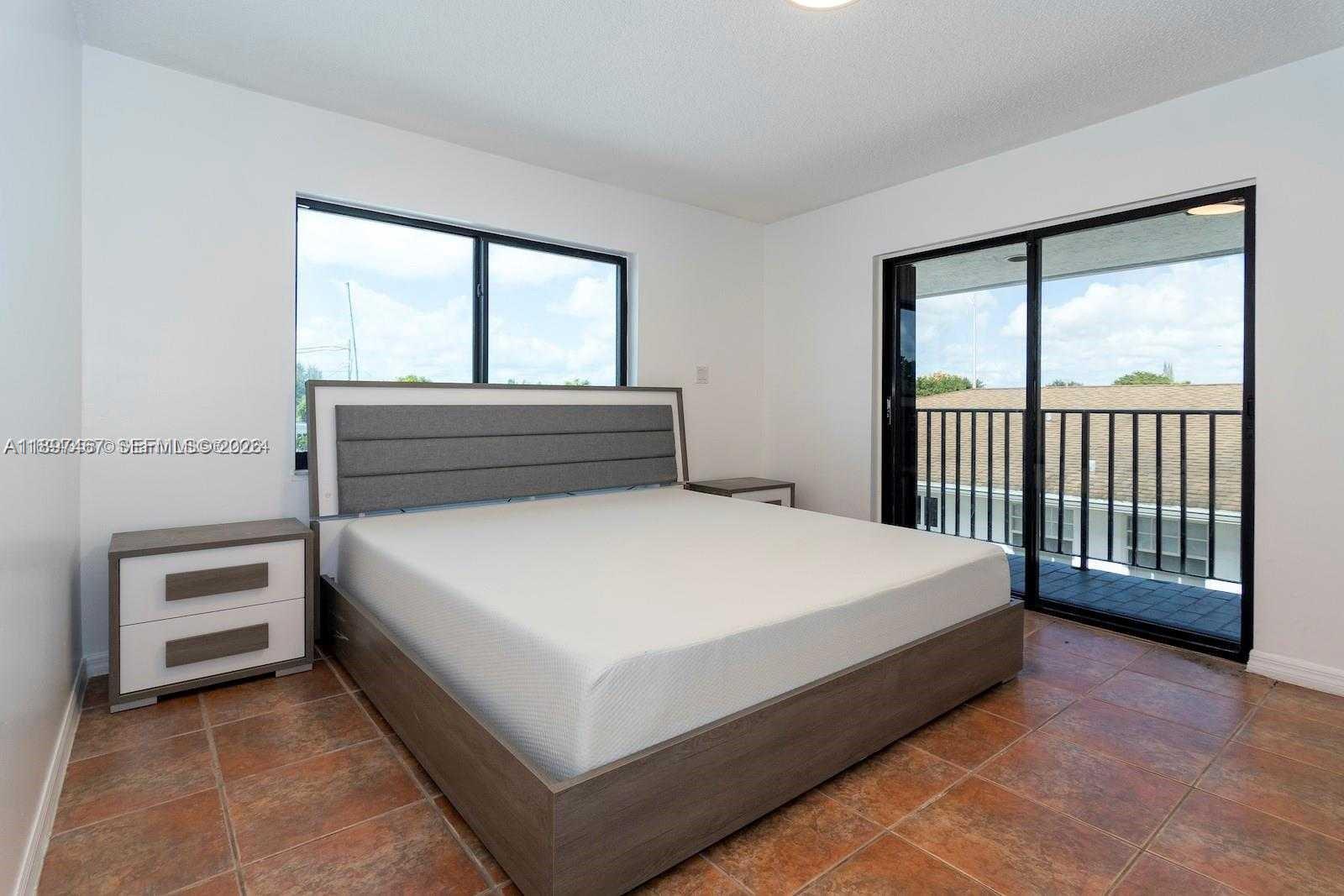 CORAL VILLAS REV - Residential