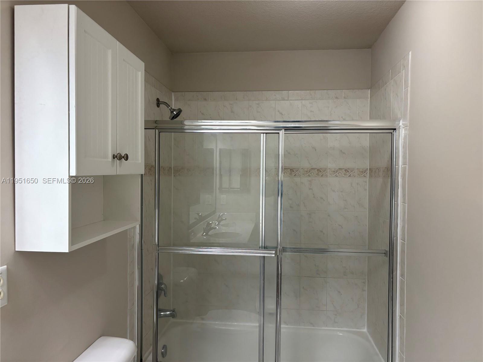 HAMPTON HILLS - Residential