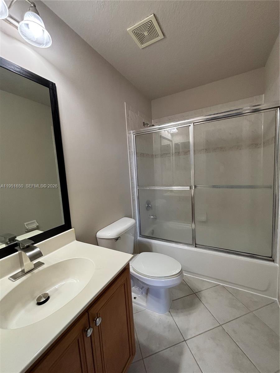 HAMPTON HILLS - Residential