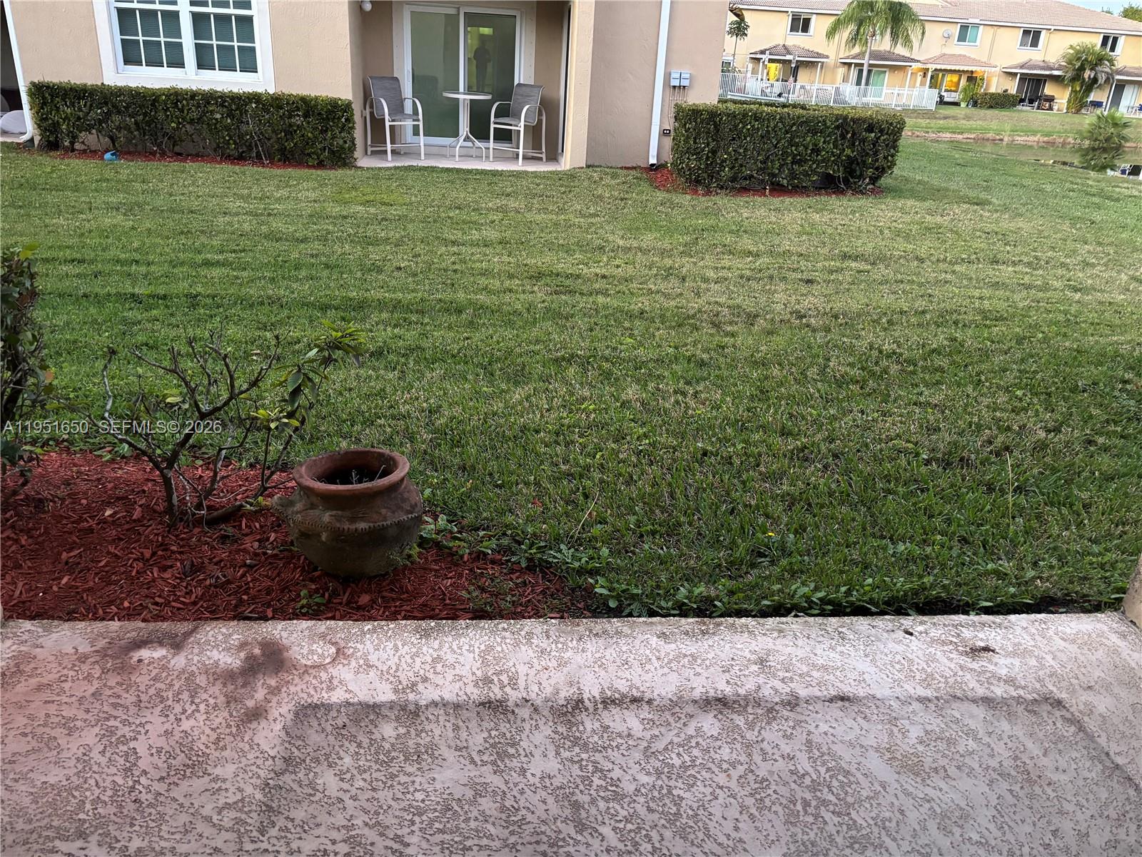 HAMPTON HILLS - Residential