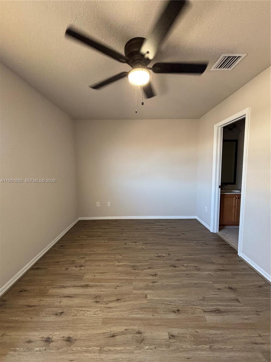 HAMPTON HILLS - Residential