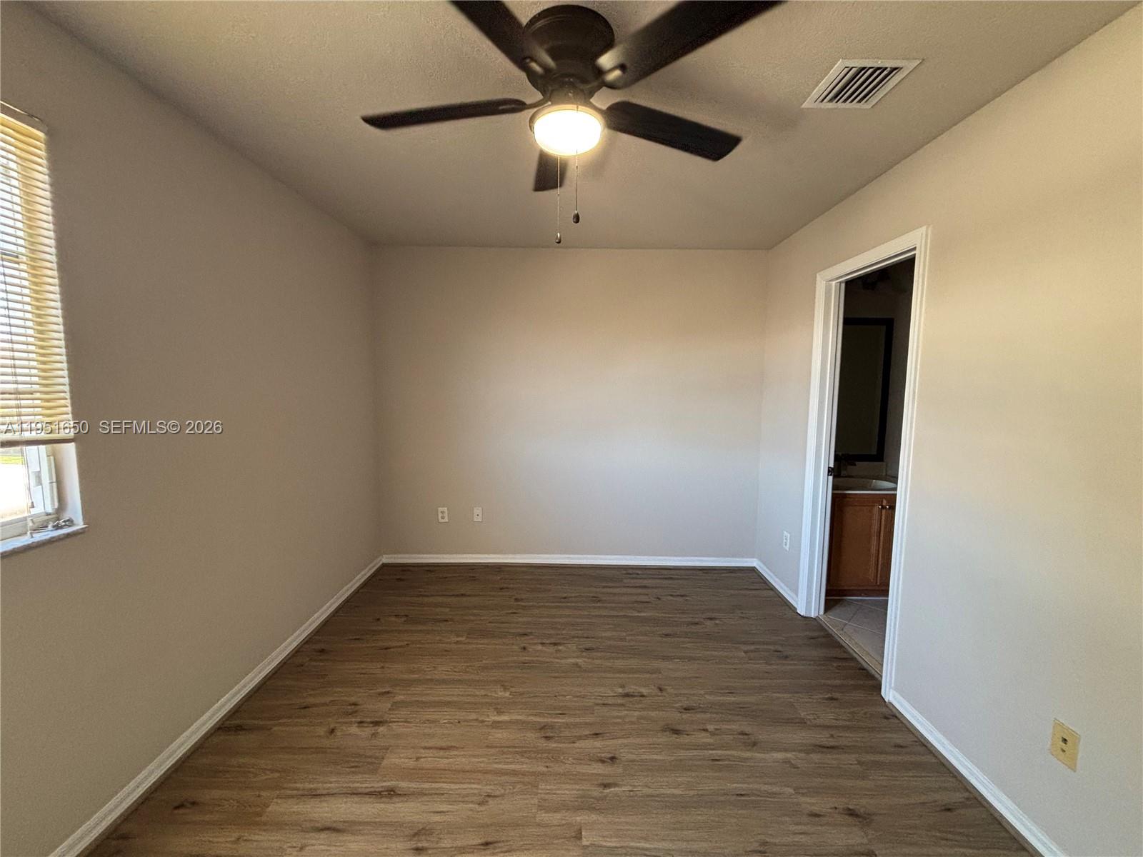 HAMPTON HILLS - Residential