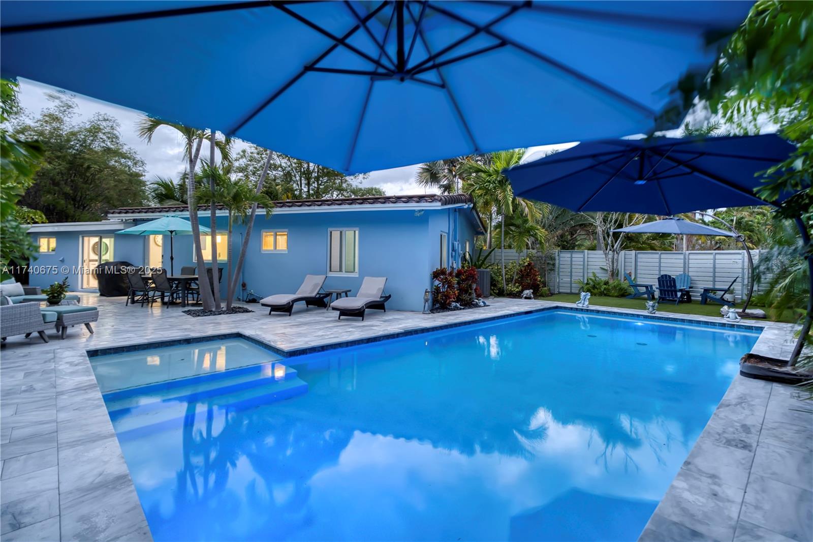 SUNSET MANORS AMEN PLAT - Residential