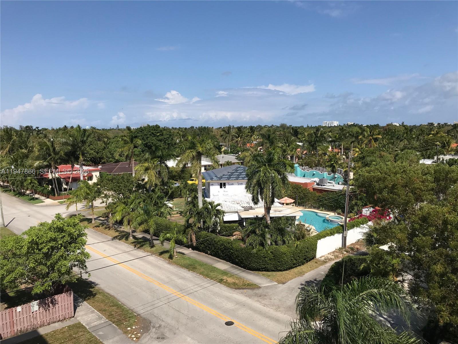 1701 Washington St 504