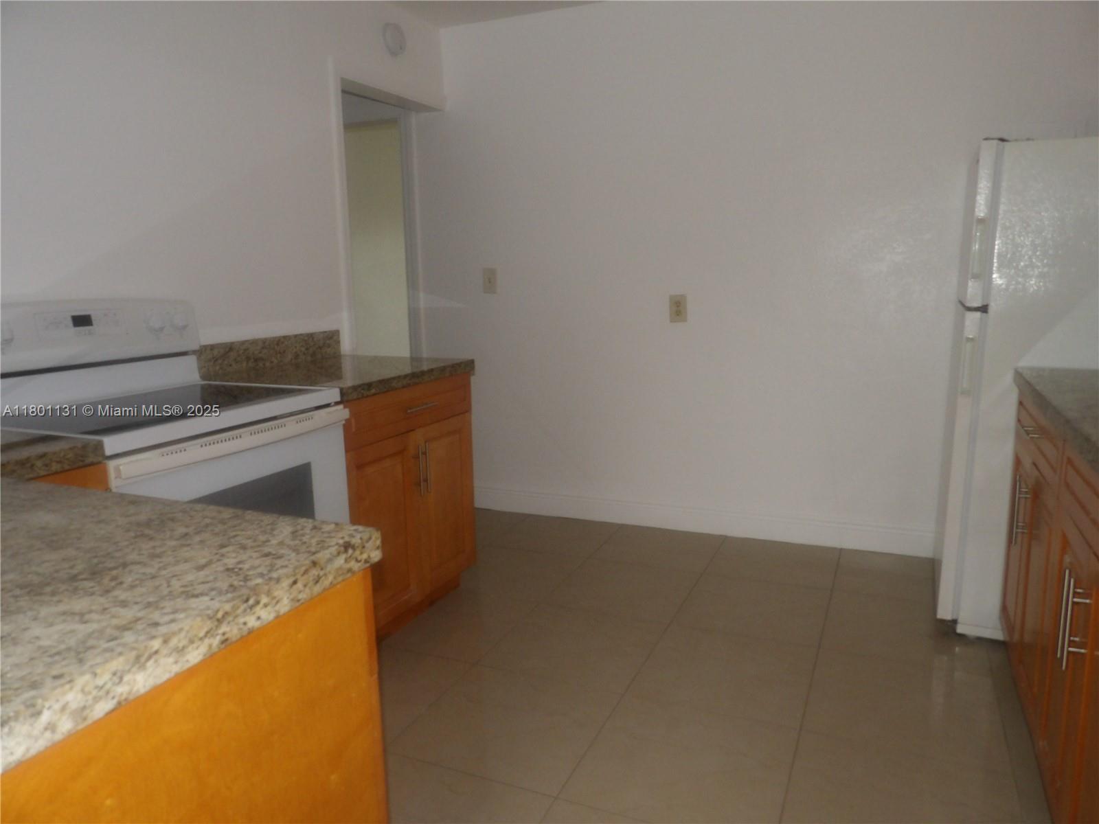LAKE WORTH TOWN OF - Residential Lease