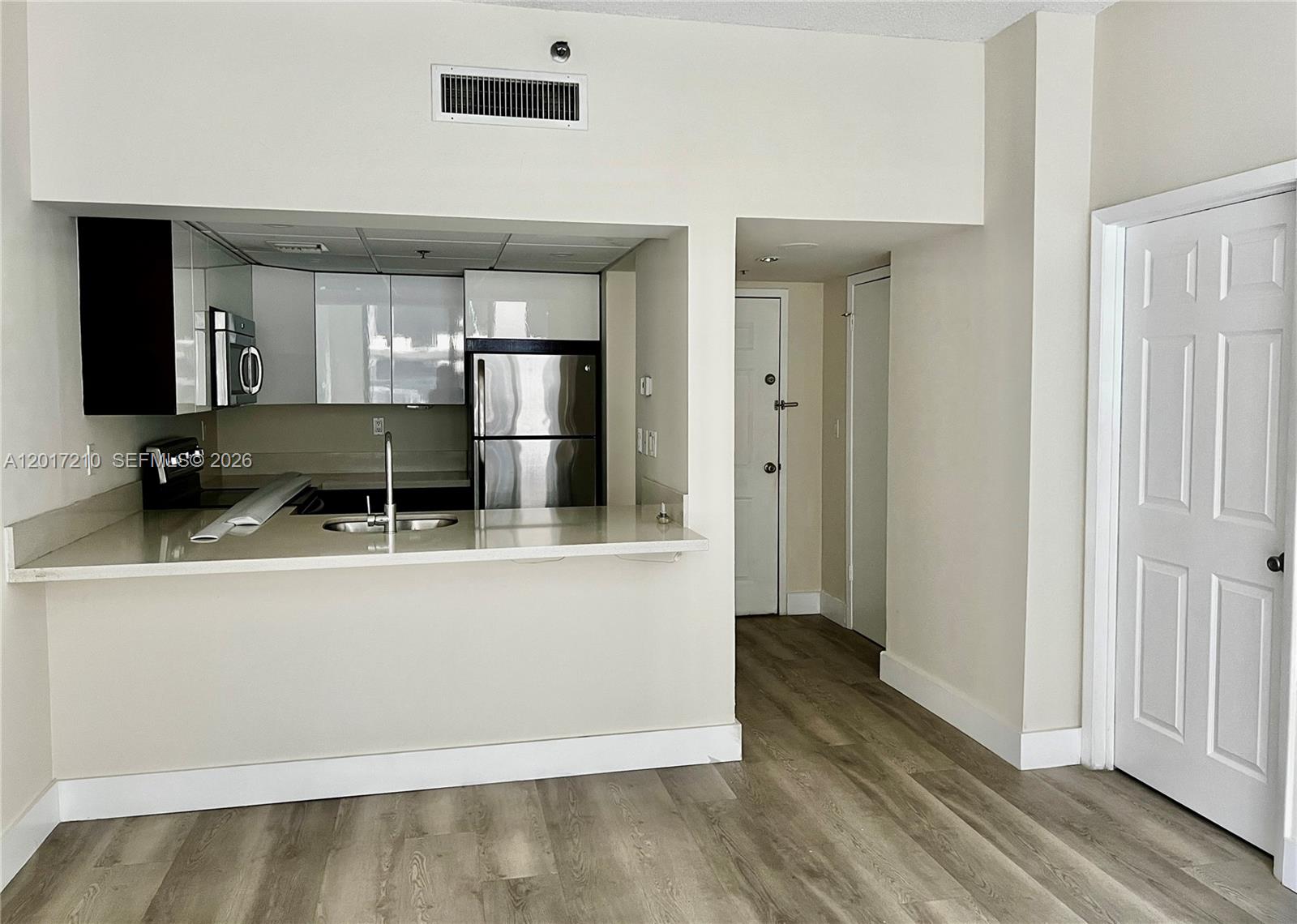 BRICKELL KEY II CONDO - Residential Lease
