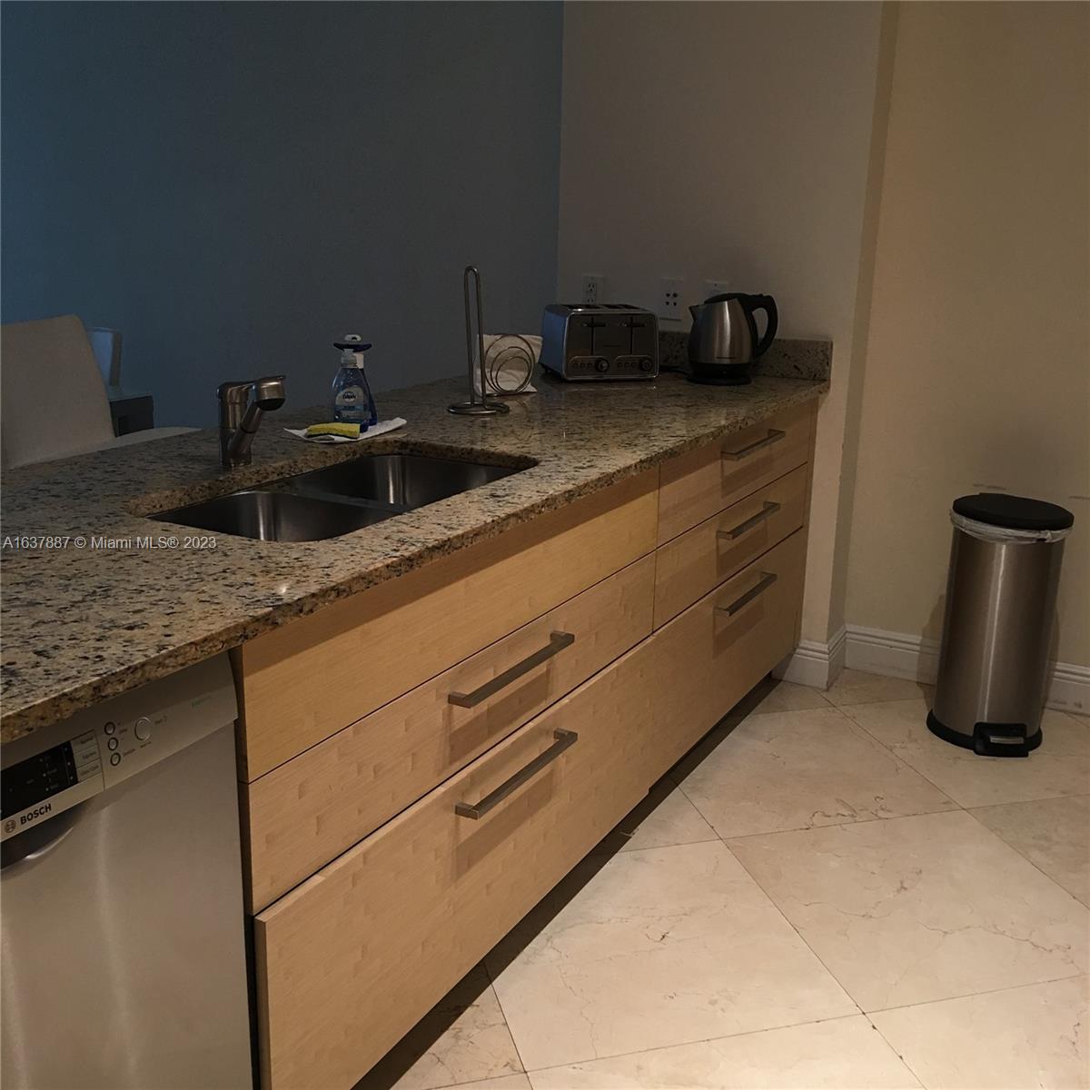 BEACH CLUB TWO - Residential Lease