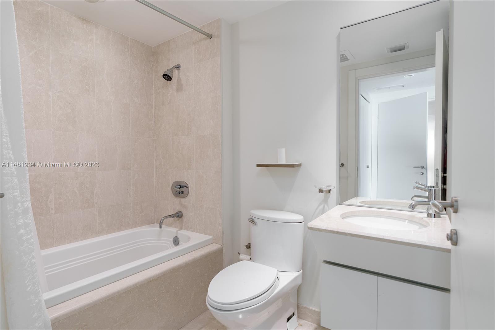 GROVENOR HOUSE CONDO - Residential