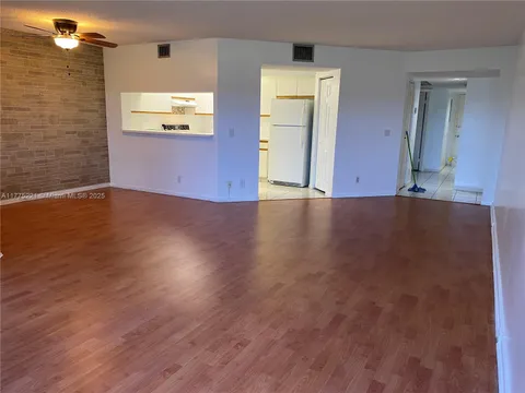 1300 SW 125th Ave Unit 313K, Pembroke Pines, FL 33027 - MLS#: A11775221