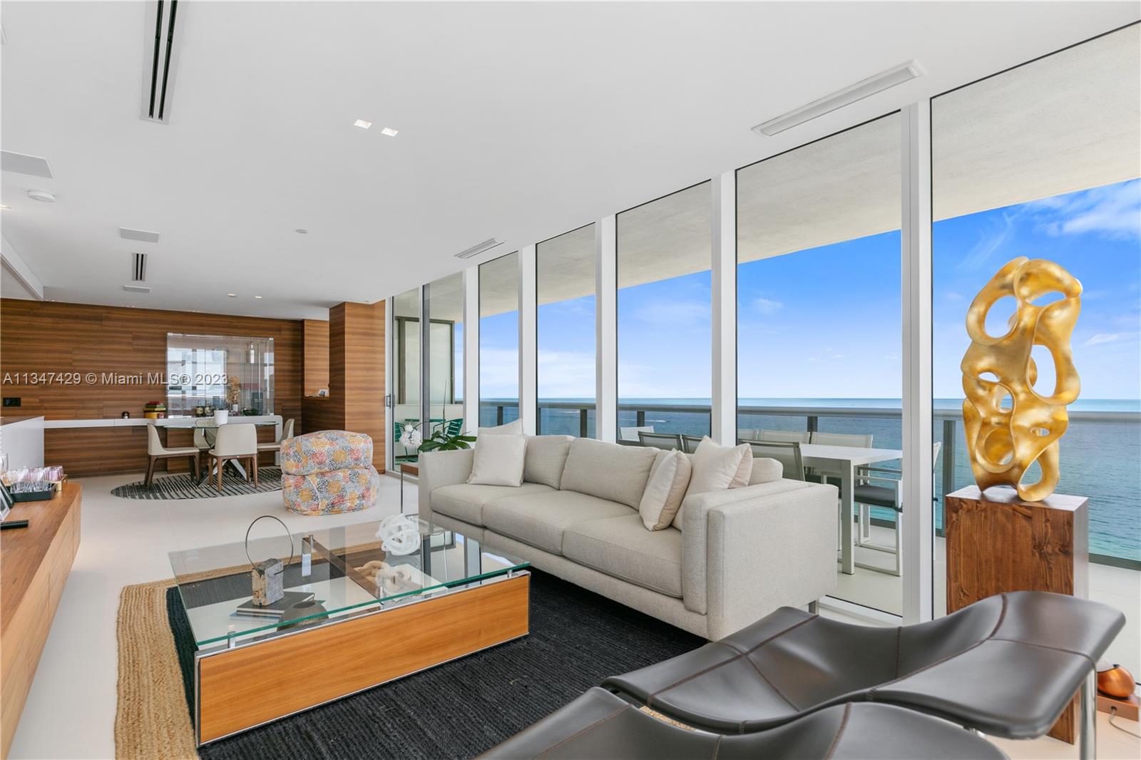 MEI CONDO - Residential