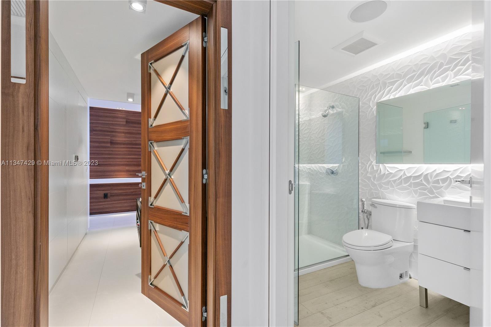 MEI CONDO - Residential