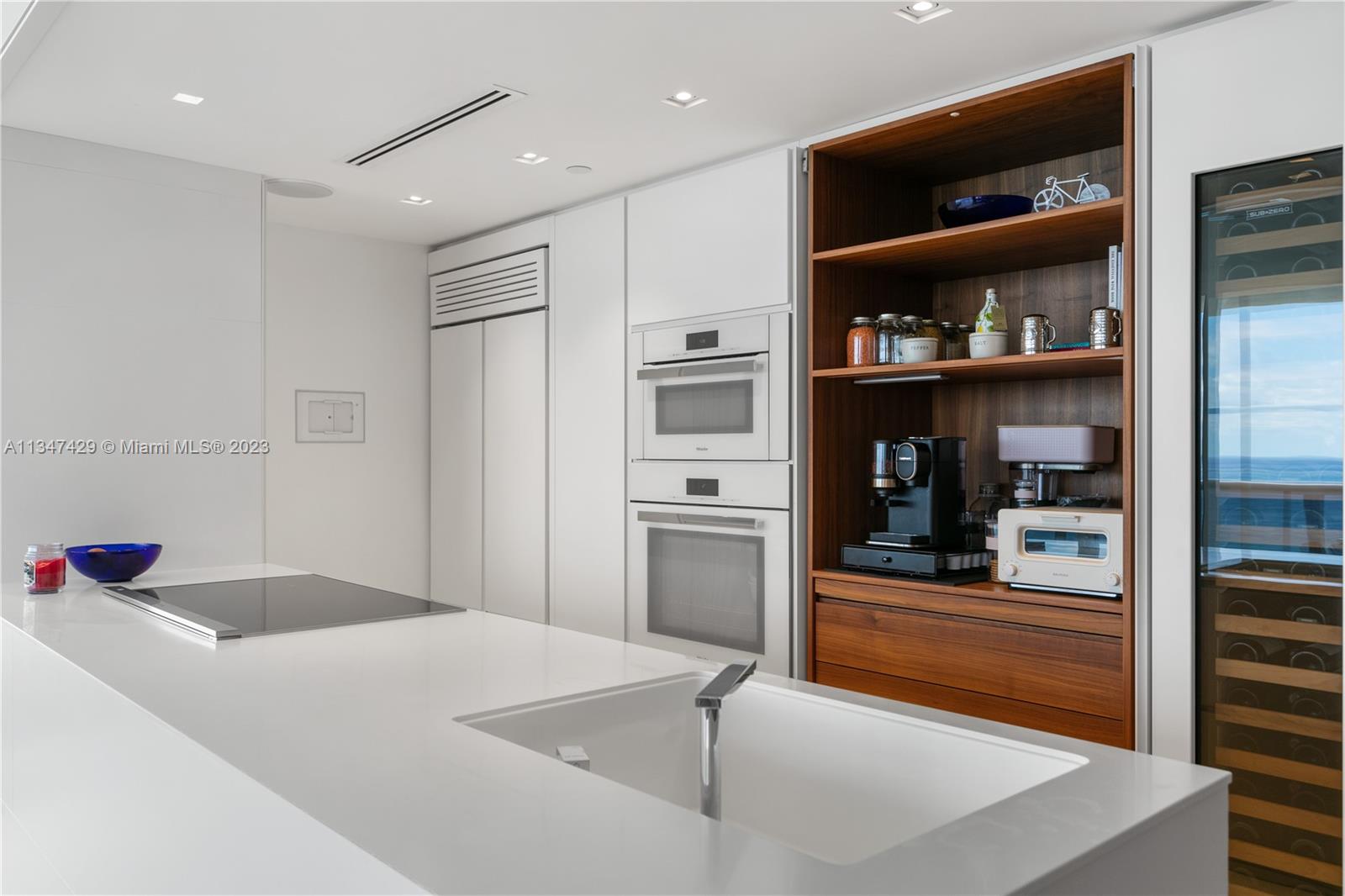 MEI CONDO - Residential