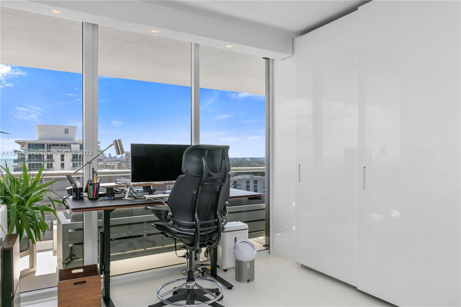 MEI CONDO - Residential