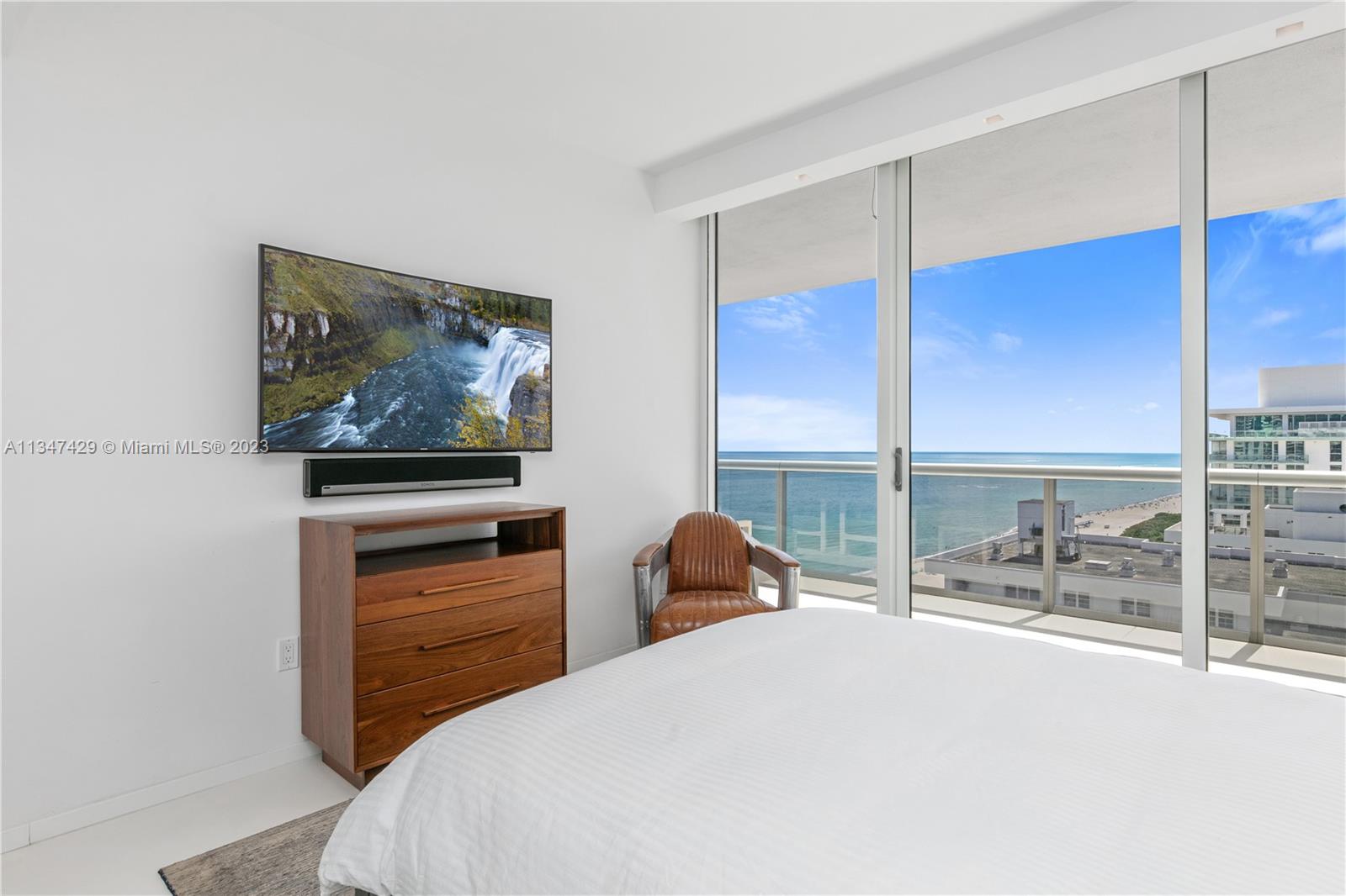 MEI CONDO - Residential