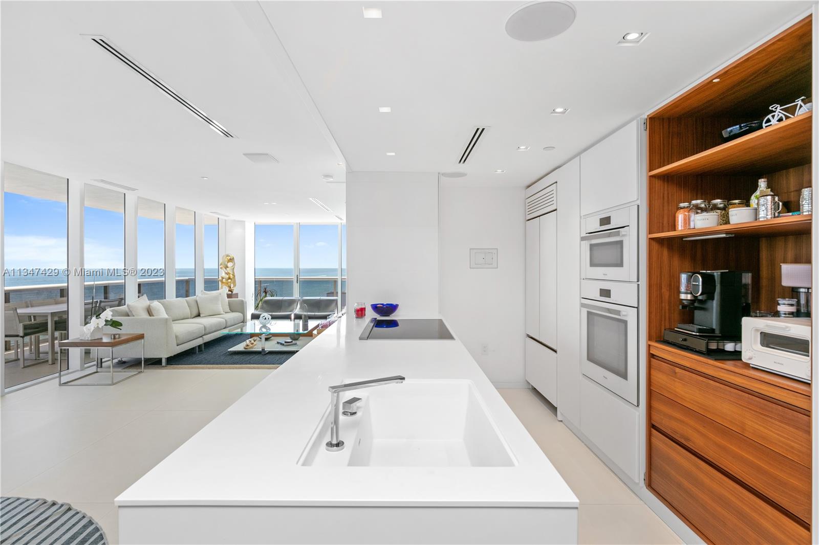 MEI CONDO - Residential