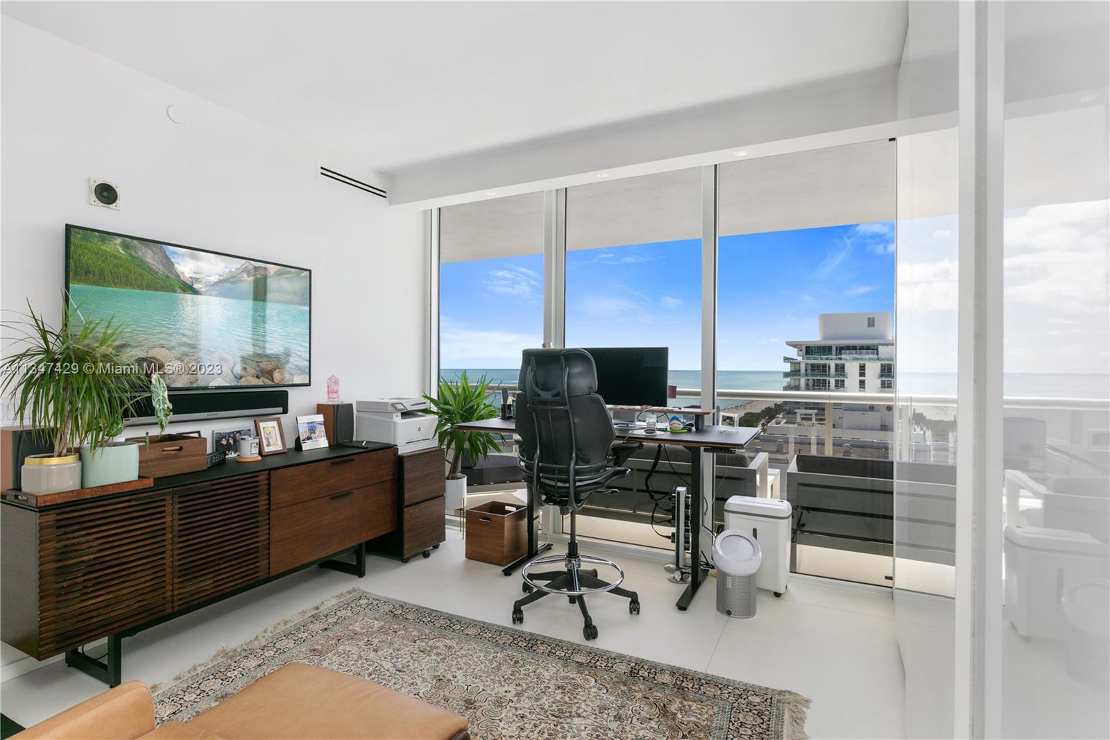 MEI CONDO - Residential