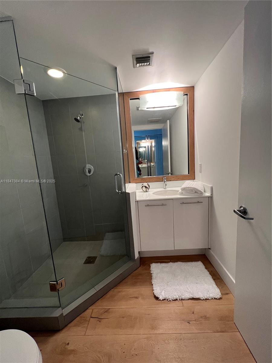 MINT CONDO - Residential Lease