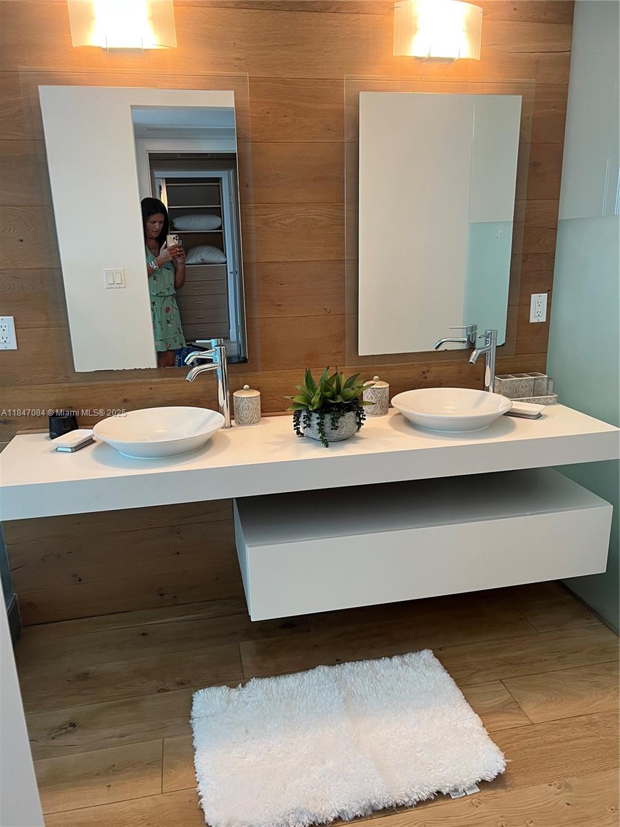 MINT CONDO - Residential Lease