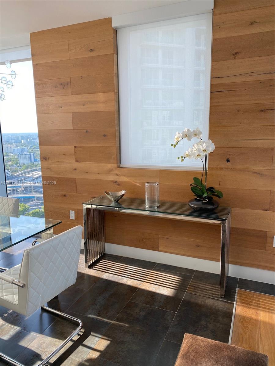 MINT CONDO - Residential Lease