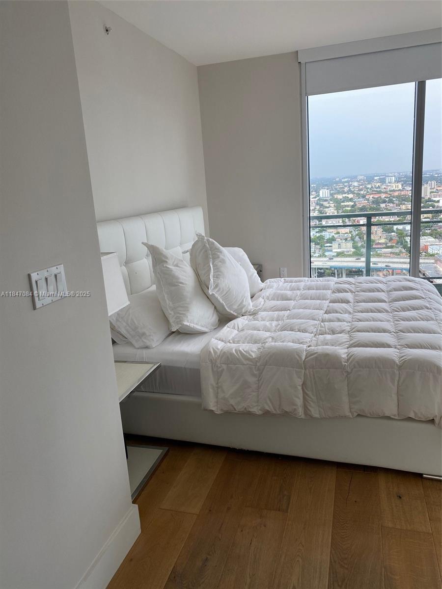 MINT CONDO - Residential Lease