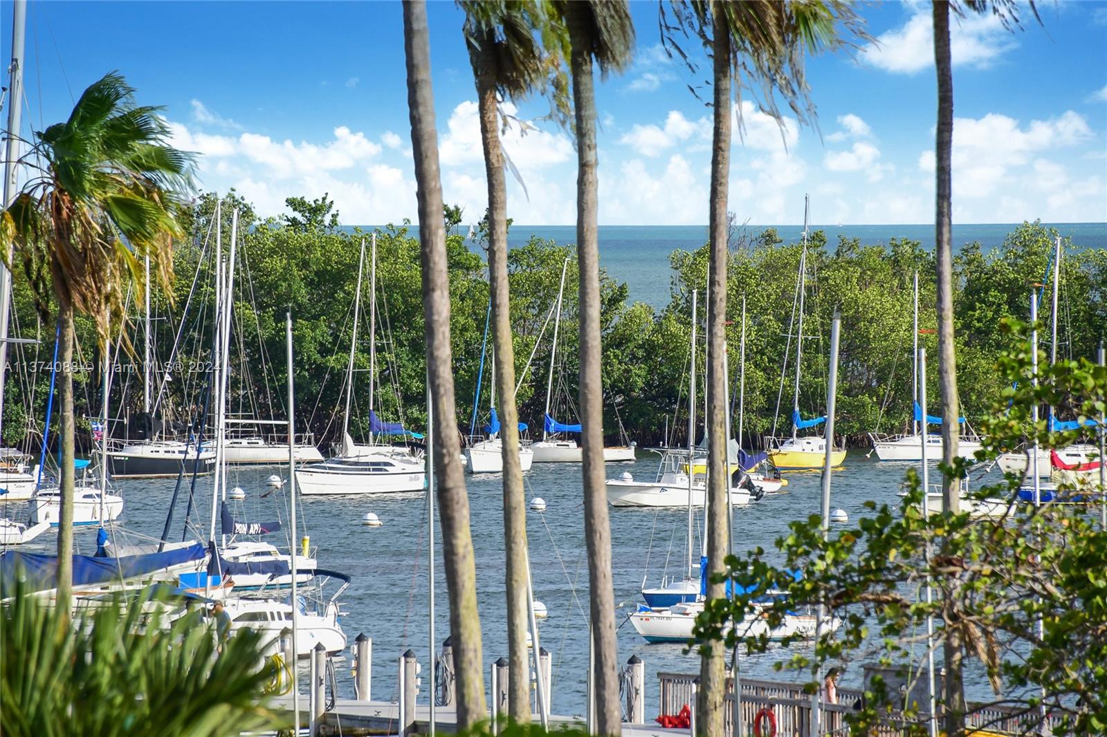 YACHT HARBOUR CONDO - Residential