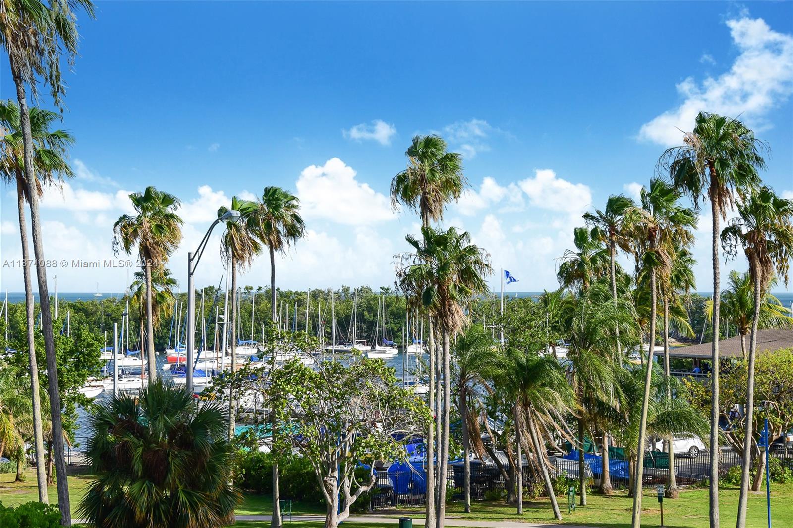 YACHT HARBOUR CONDO - Residential