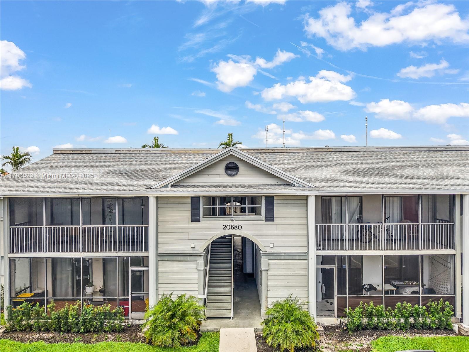 Property for Sale at 20680 Ne 4th Ct 206, Miami, Broward County, Florida - Bedrooms: 3 
Bathrooms: 2  - $275,000