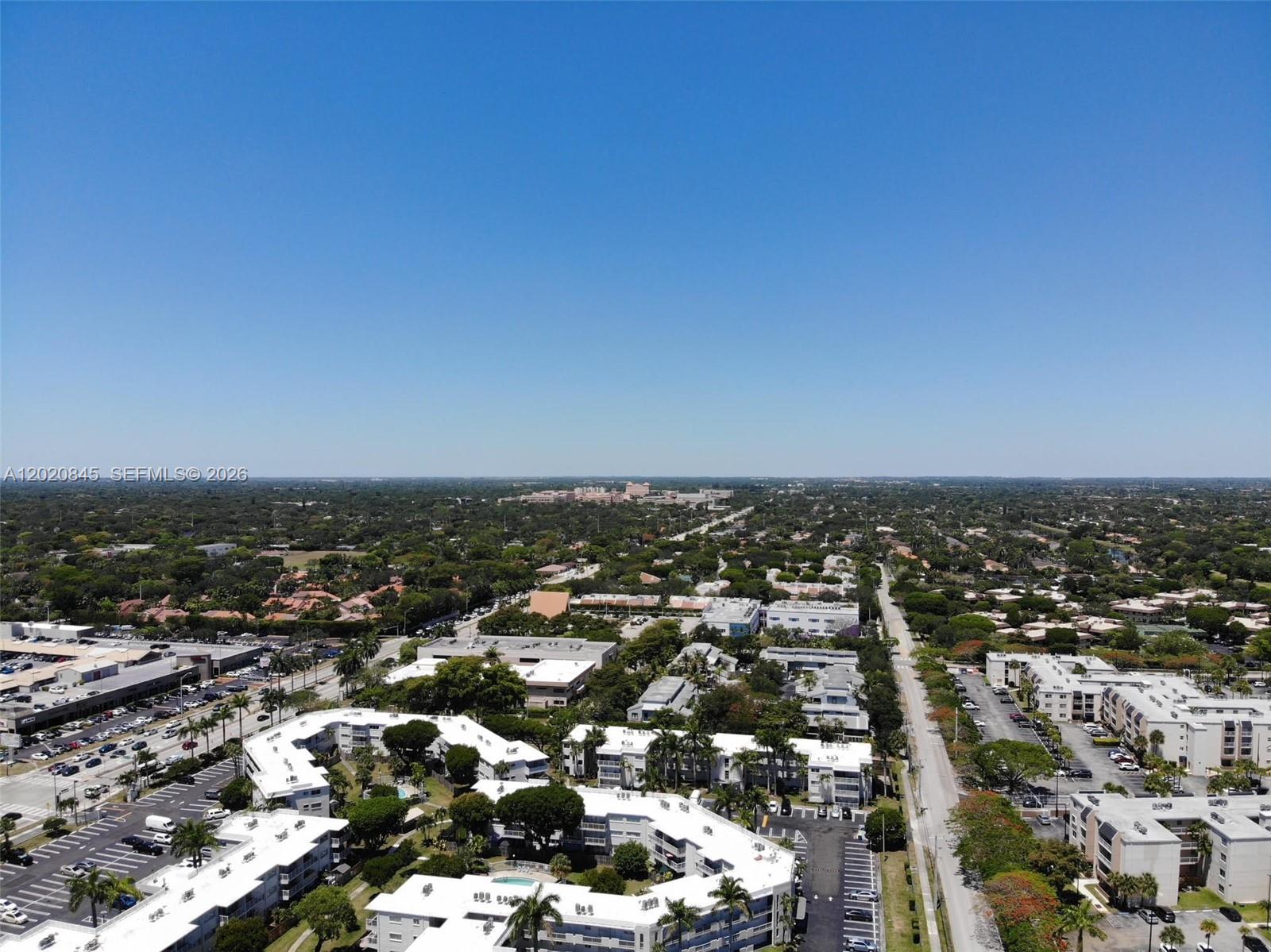 PARADISE AT DADELAND COND - Residential