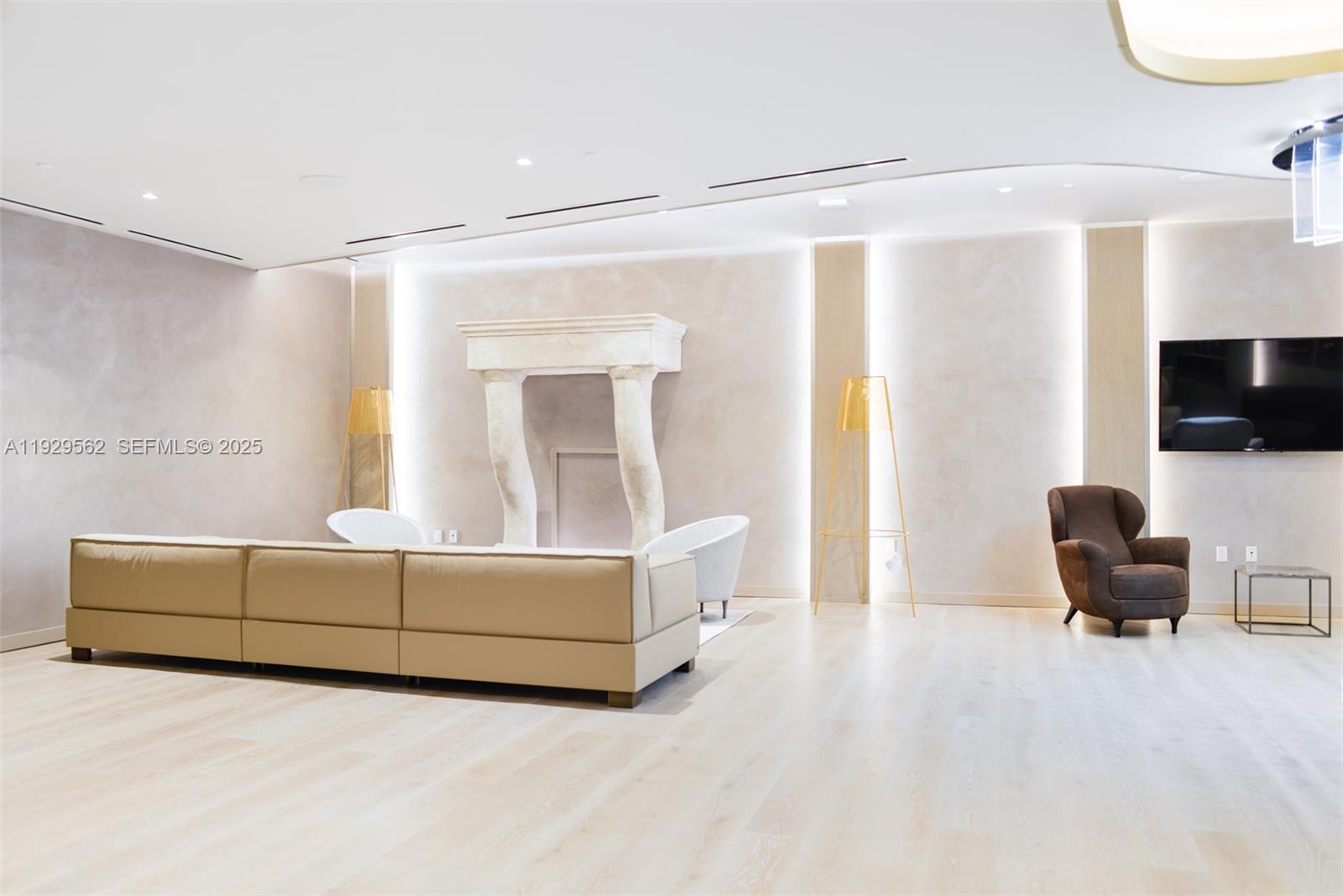 BRICKELL FLATIRON CONDO - Residential Lease