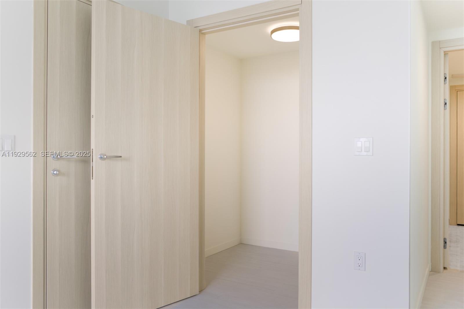 BRICKELL FLATIRON CONDO - Residential Lease