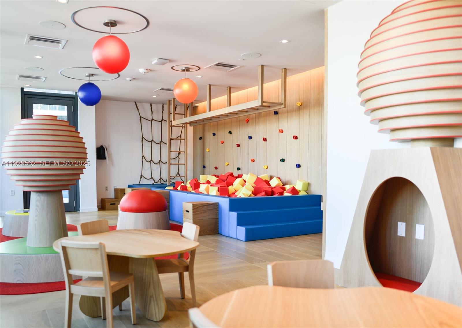 BRICKELL FLATIRON CONDO - Residential Lease