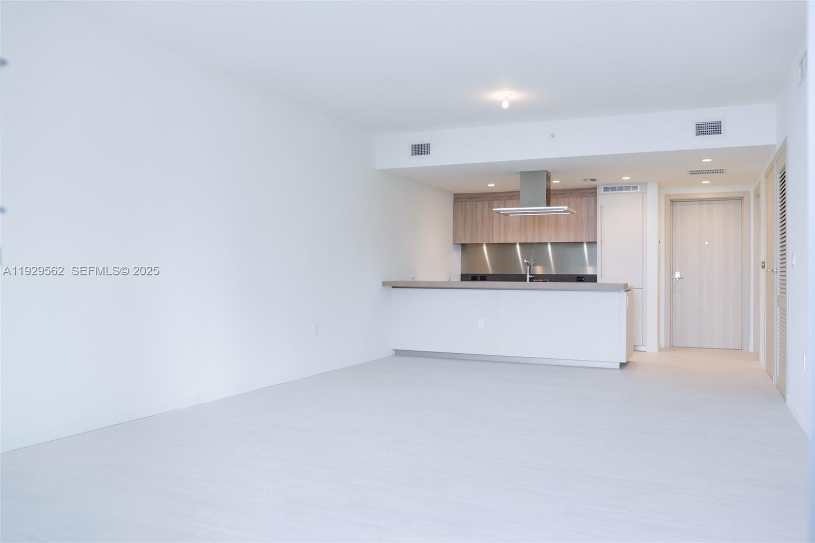 BRICKELL FLATIRON CONDO - Residential Lease