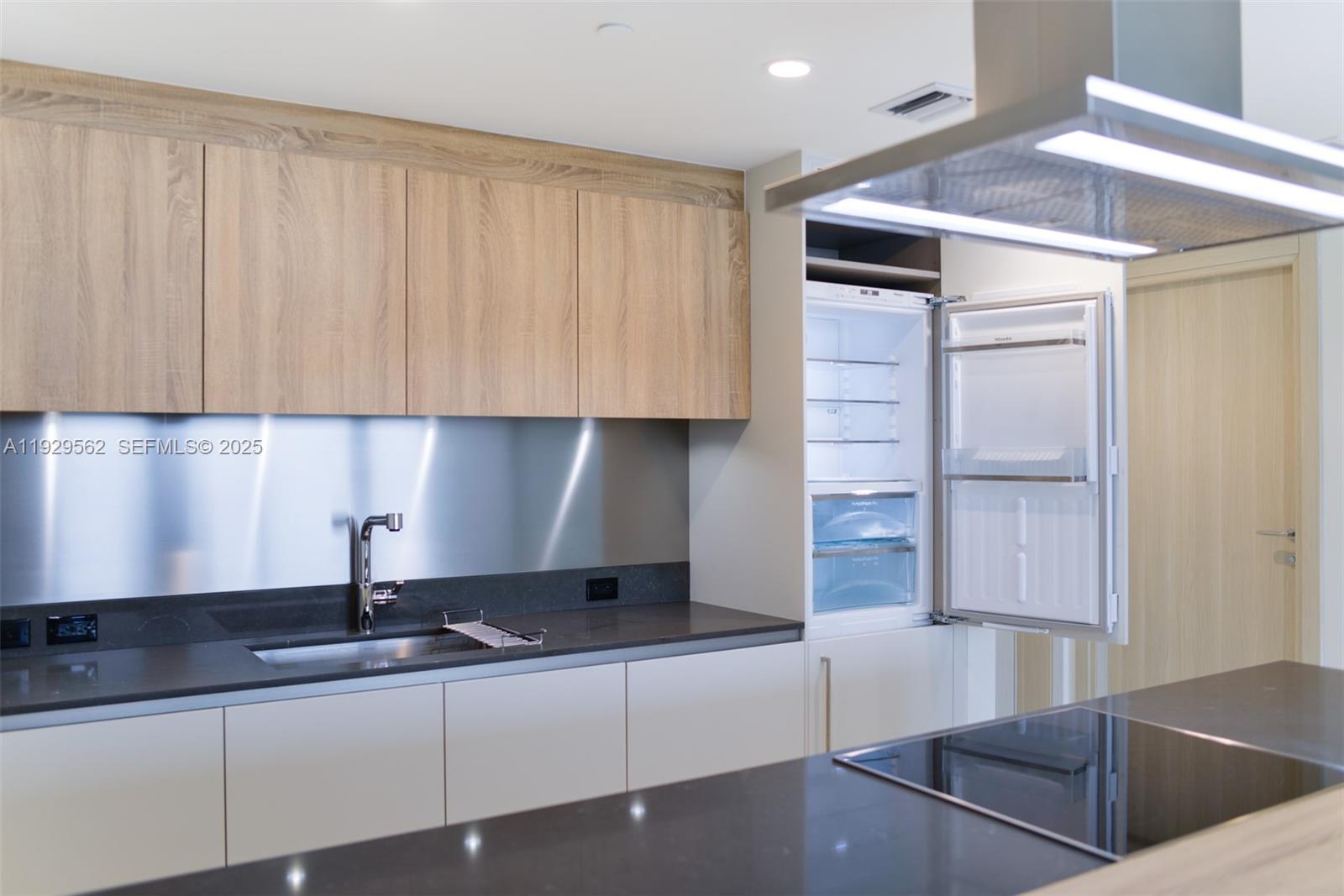 BRICKELL FLATIRON CONDO - Residential Lease