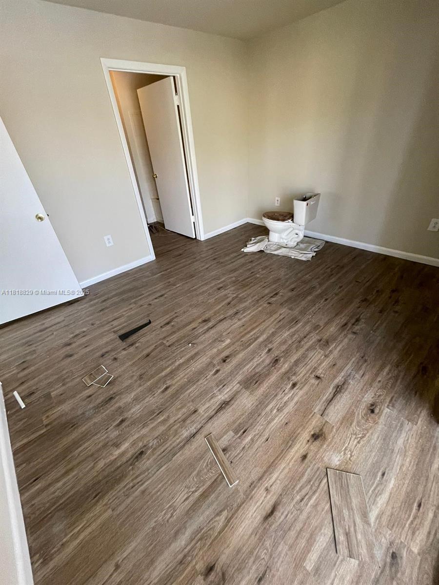 PALM LAKE CONDO - Residential Lease