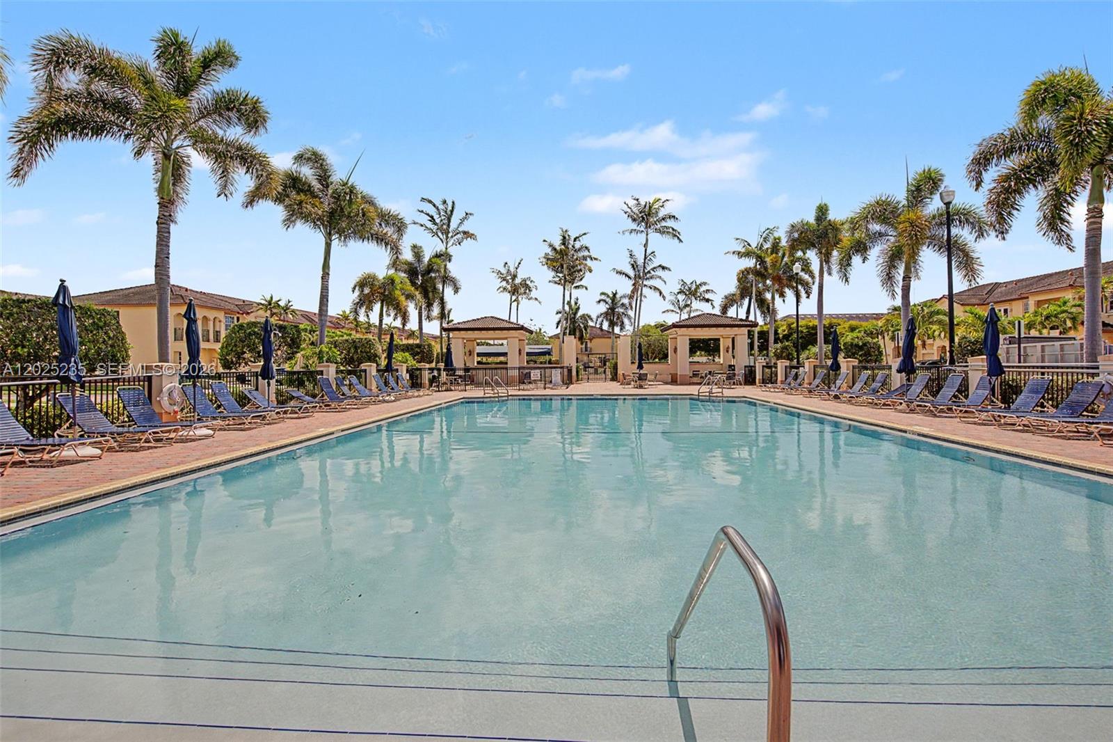 COURTS AT TUSCANY - Residential