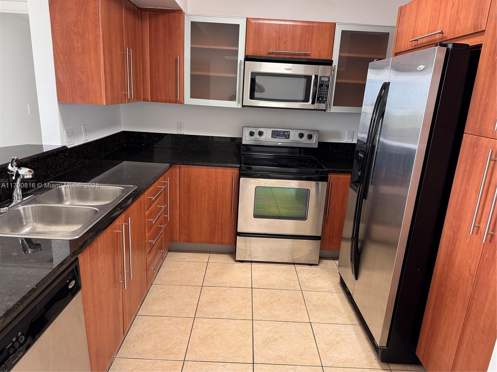 3232 SW 22nd Ter 1008