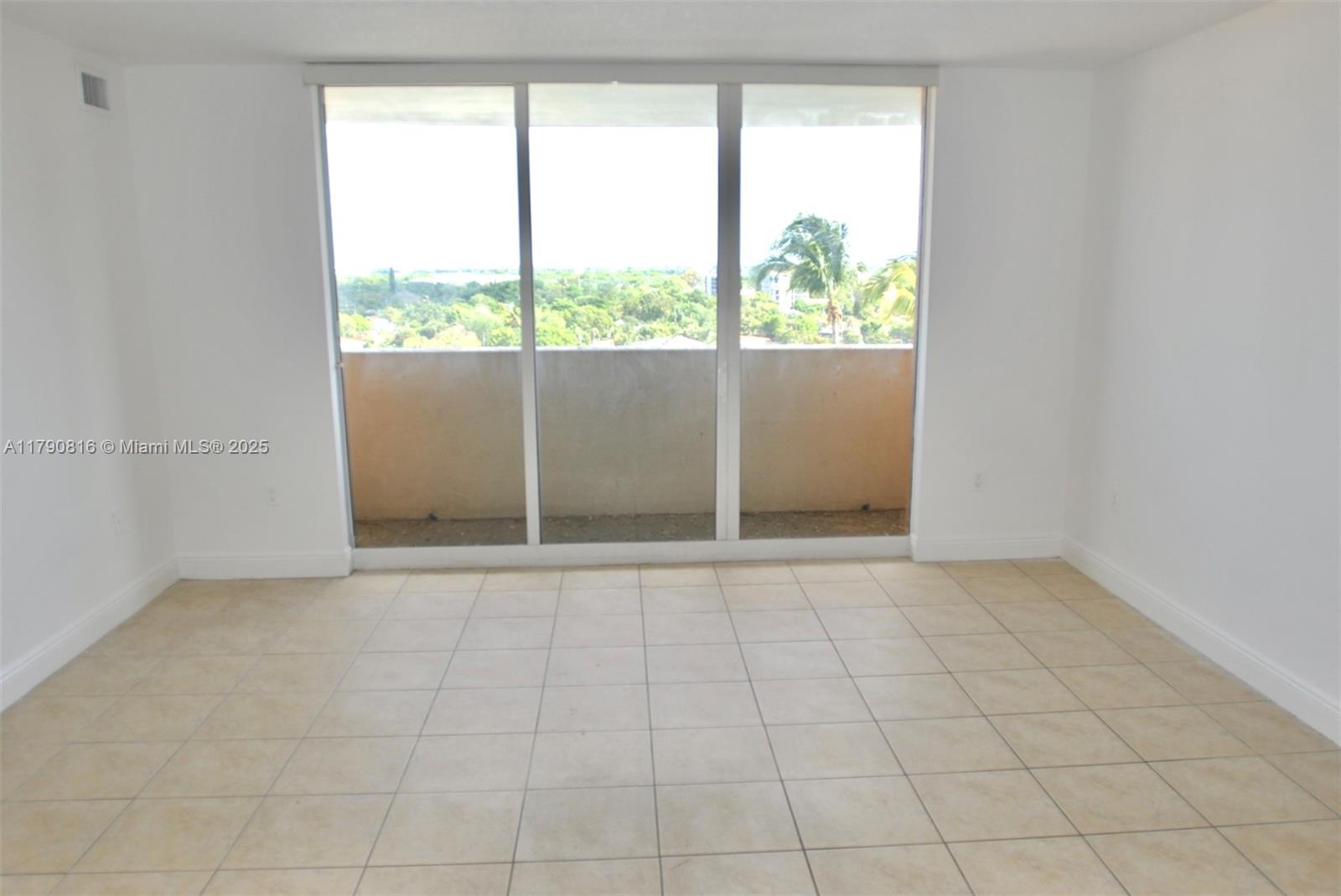 3232 SW 22nd Ter 1008