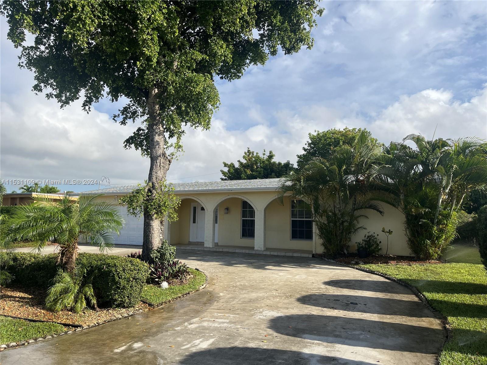 Property for Sale at Address Not Disclosed, Miramar, Broward County, Florida - Bedrooms: 4 
Bathrooms: 2  - $640,000