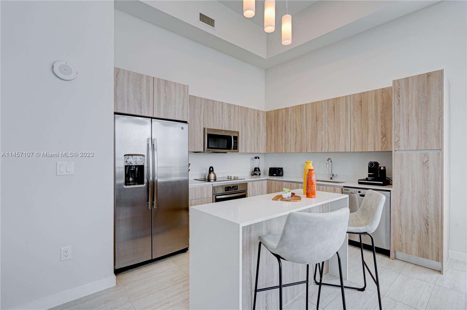 QUADRO CONDO - Residential