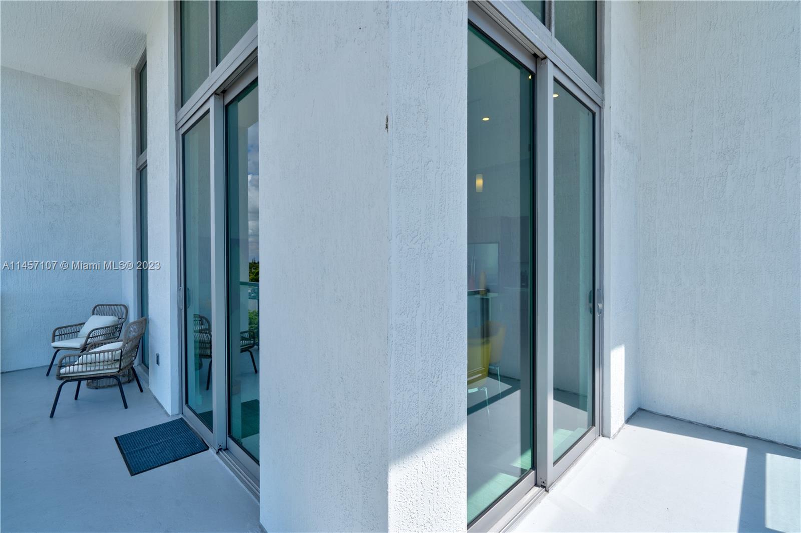 QUADRO CONDO - Residential