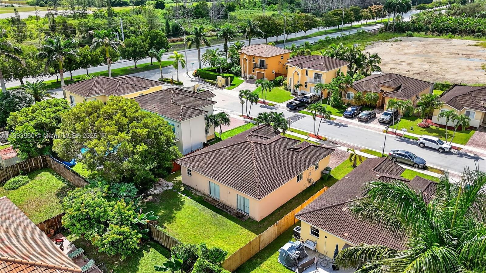 GROVE AT WATERSTONE - Residential Lease