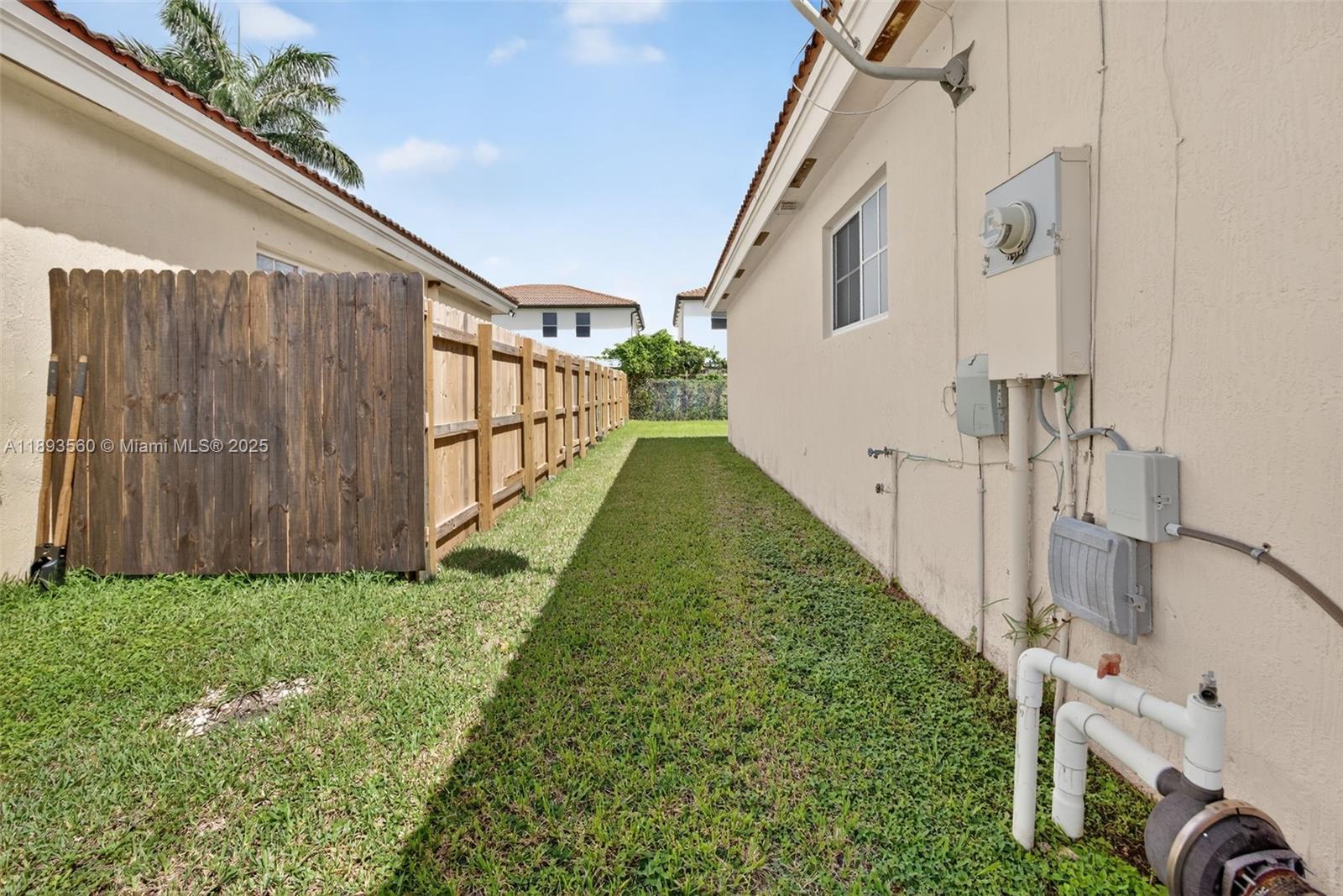 GROVE AT WATERSTONE - Residential Lease