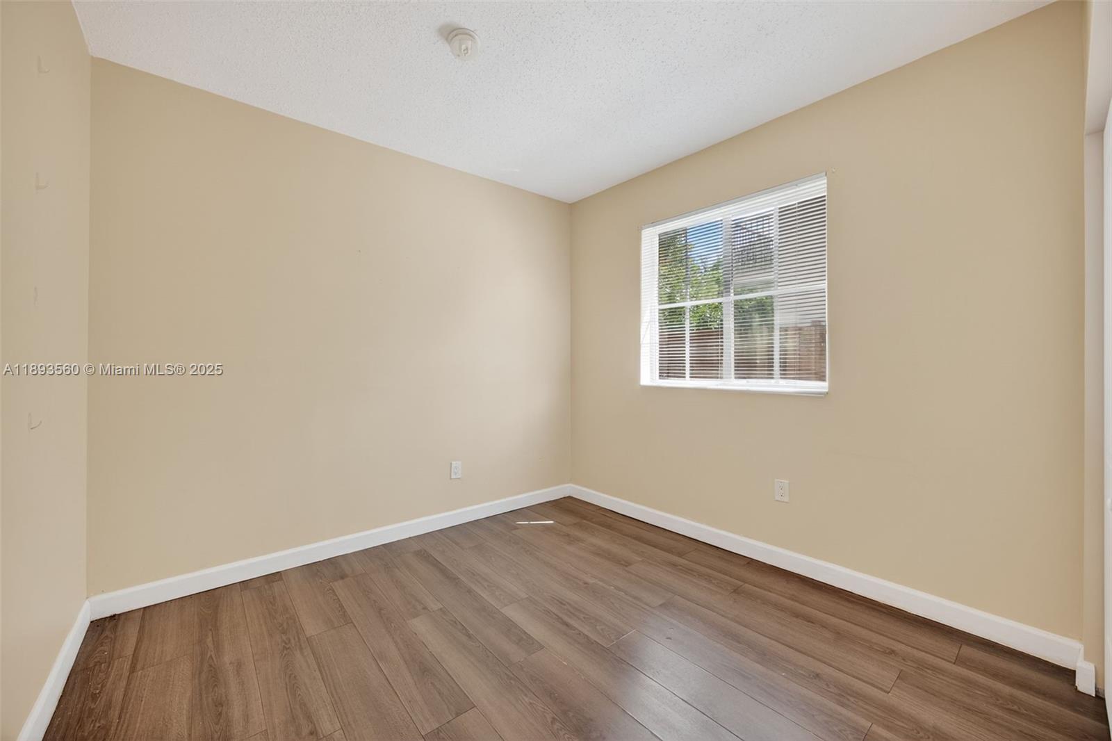 GROVE AT WATERSTONE - Residential Lease